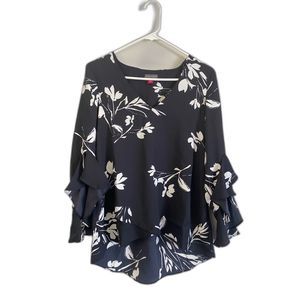 Vince Camuto NWT Petite Medium Black White/Cream Floral Blouse